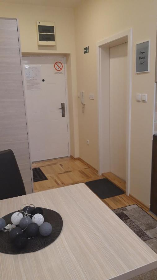 Apartman Studio Niki 苏博蒂察 外观 照片